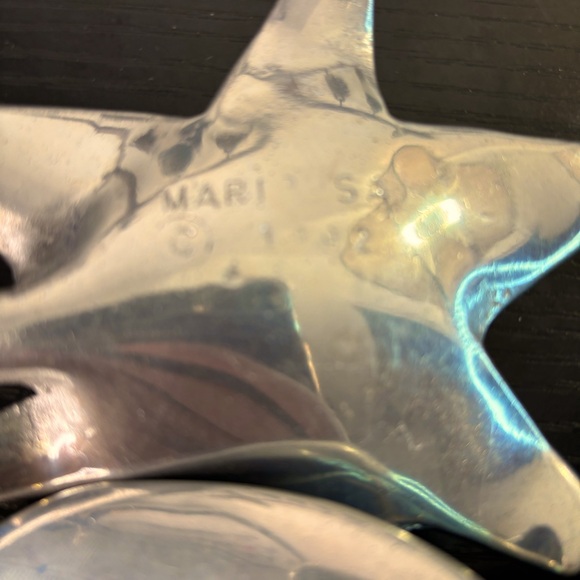 Mariposa Fun Flower Salad Servers - EUC cast aluminum - Picture 4 of 4